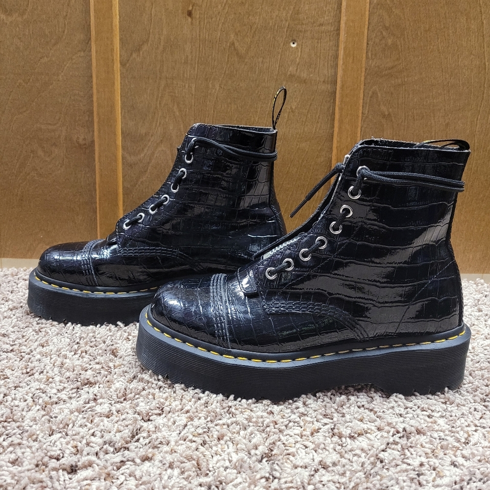 Doc Martens Sinclair Platform Combat Boots Women Size 10, removeable zipper